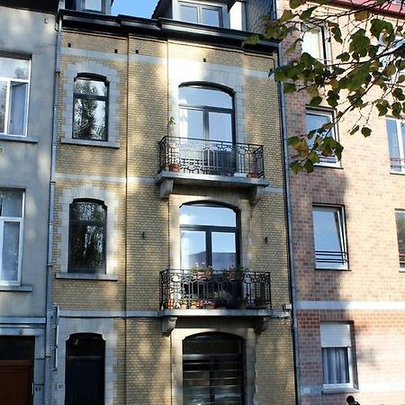 B&B La Chambre Du Zodiaque Uccle Bagian luar foto